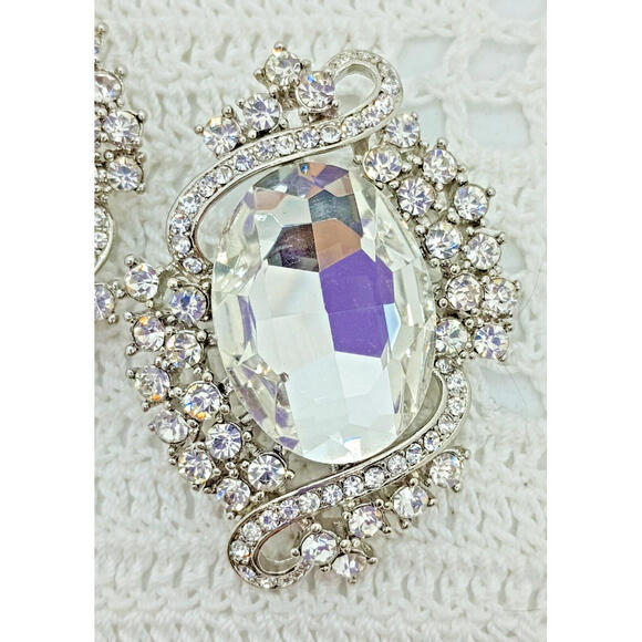 Pair Set Sparkling Rhinestone 2.5 x 2" Brooches Unbranded Quality Bridal Wedding - Picture 3 of 6
